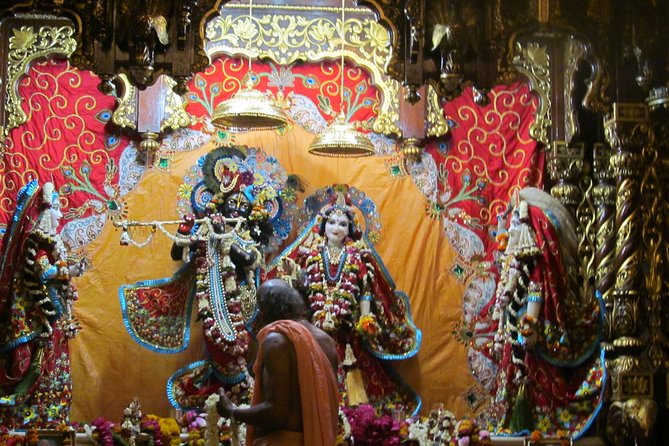 Mathura Vrindavan Divine Love Journey of Radha Krishna From Delhi - Vishram Ghat and Vrindavan Temples Along the Ghats