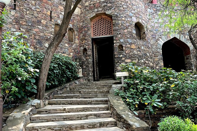 Neemrana Fort visit with Lunch From Delhi - Lunch inside the fort: why this meal location changes the day