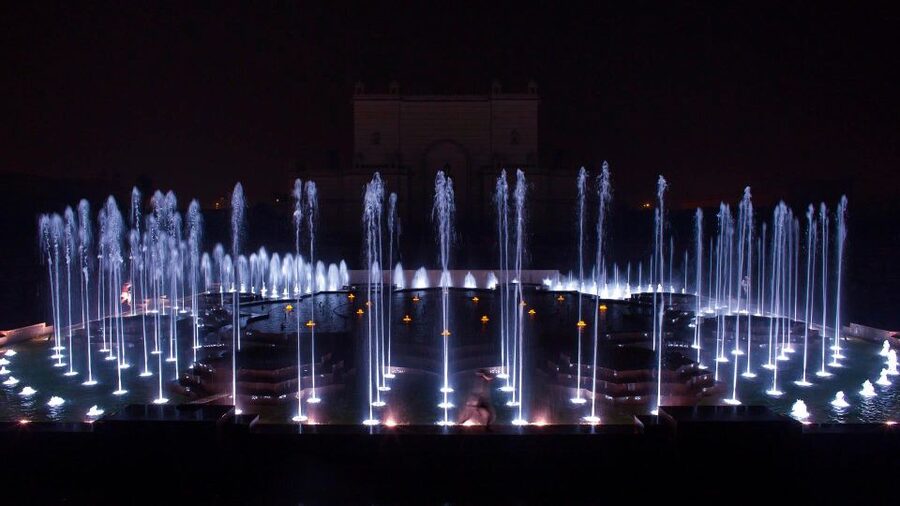 New Delhi: Akshardham Temple Light Show with Custom Add-Ons - Languages and guiding style, how you get the story