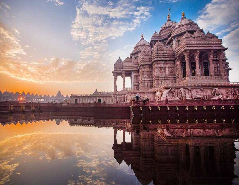 New Delhi: Akshardham Temple Tour with Water and Light Show - The temple itself: carving scale, symmetry, and that 20,000 deities detail