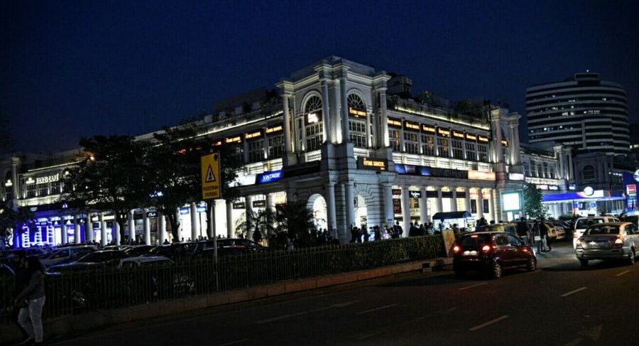 New Delhi: Delhi Night/ Evening Tour by Car - 4hr - Gurudwara Bangla Sahib: The Best Finish to the Night