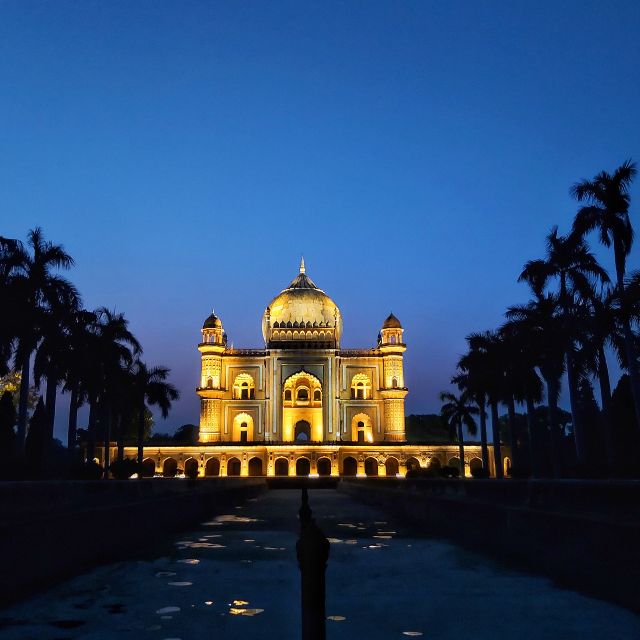 New Delhi: Guided Night Photography & Heritage Tour of Delhi - Safdarjung Tomb at night: your first big photo stop