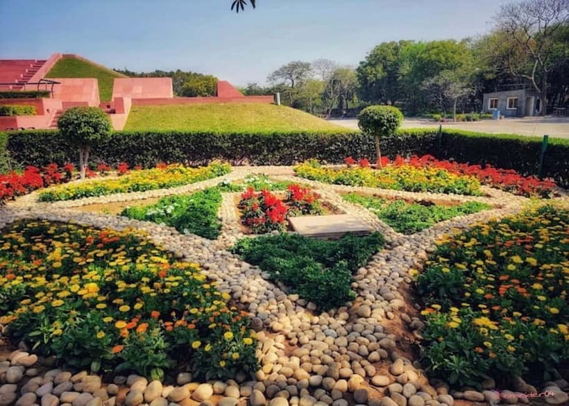 New Delhi: Lotus Temple Private Tour with Skip-the-Line - Key highlights to look for