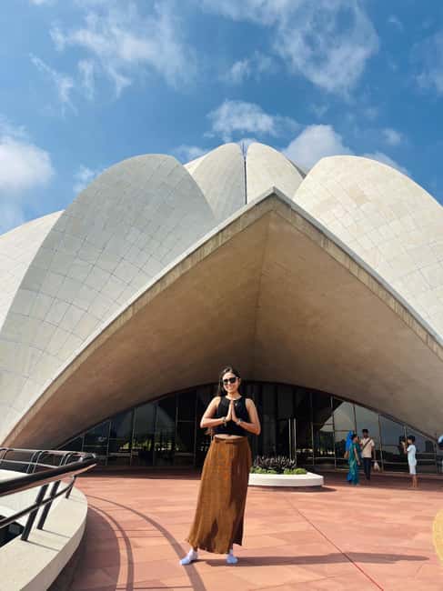 New Delhi: Private 5-Hour Sightseeing Tour with Hotel Pickup - Old Delhi or New Delhi, two routes with one smart half-day plan