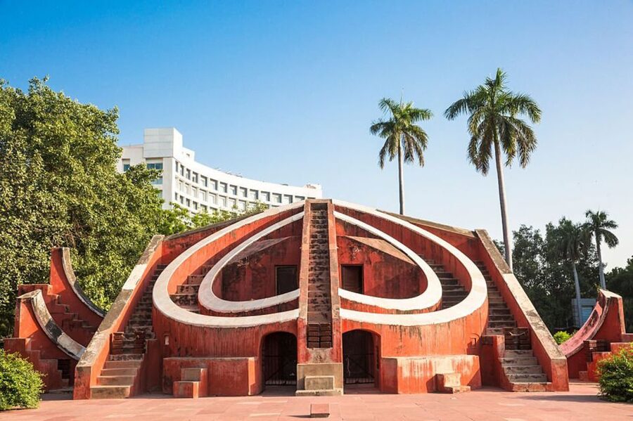 New Delhi: Private Old & New Delhi Day Trip & Optional Guide - Red Fort and Raj Ghat: Mughal power to Gandhi’s memorial