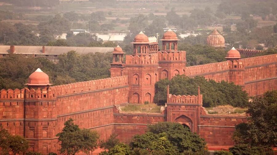 New Delhi: Red Fort Entry Ticket with Optional Add-Ons - Entering the fort: Lahore Gate and Naubat Khana