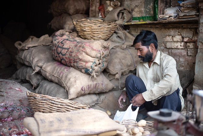 New Delhi Slum Walking Tour - Respect rules: how your guide keeps the visit humane