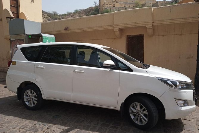 New Delhi to Agra Airport/Hotel – One-Way Cab Private Transfers - Pickup in New Delhi: What You Need to Share (and Why It Matters)