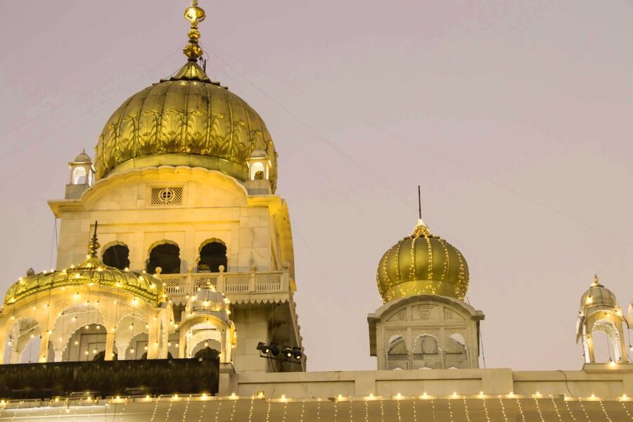 New Delhi: Walking Tour by Night - The rickshaw ride: classic Delhi, short and controlled