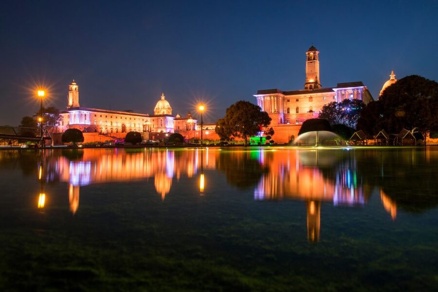 New Delhi: Walking Tour by Night - Who this tour is best for, and who should think twice