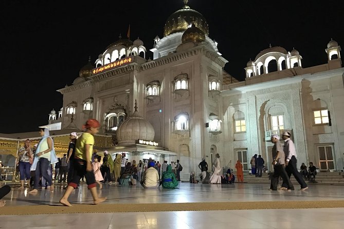 Night view Delhi Tour by AC Car From Delhi - The 4-hour route: a tight loop of icons and calm places