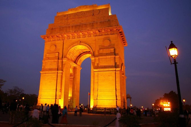 Night View of Delhi Tour - 4 Hrs - Pickup and private transport that keeps the night low-stress
