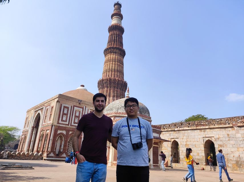 Old and New Delhi: 8-Hour Private City Tour - Old Delhi the Right Way: Jama Masjid, Red Fort, Chandni Chowk, and Khari Baoli