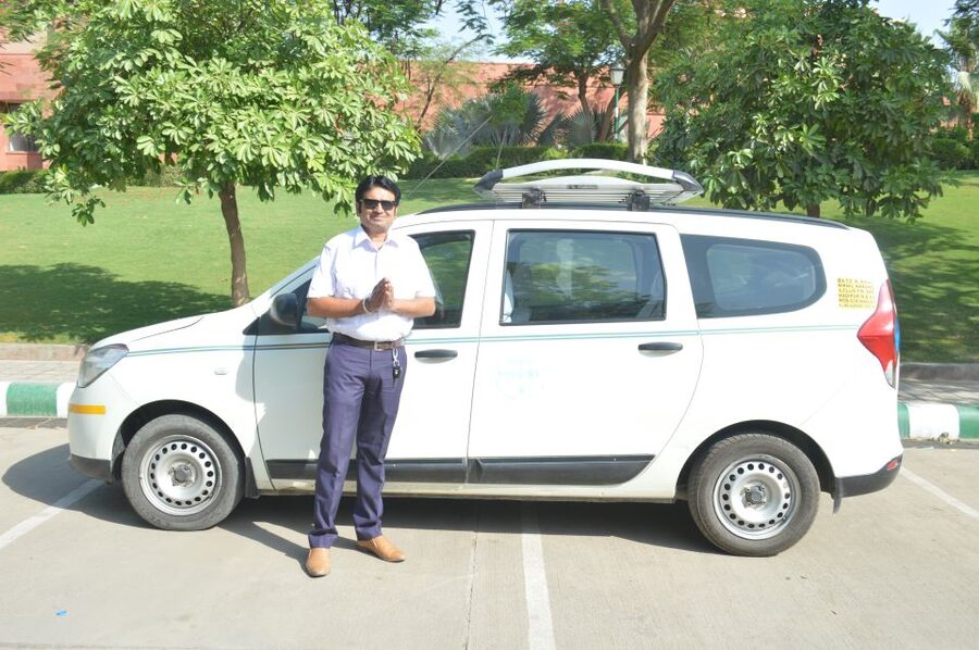 Old and New Delhi: 8-Hour Private City Tour - The View Stops: Presidential Residence, Parliament, Akshardham