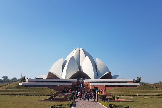 Old and New Delhi City tour - Humayun’s Tomb plus lunch break, then the New Delhi drive