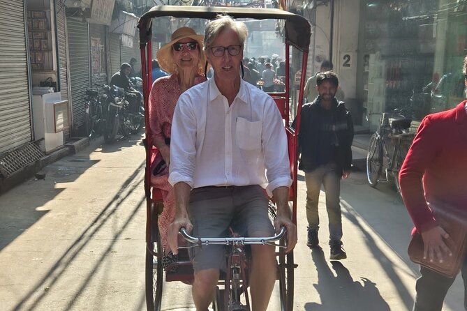 Old and New Delhi City Tour Full Day - Old Delhi’s Mughal muscle: Red Fort plus a 17th-century builder story