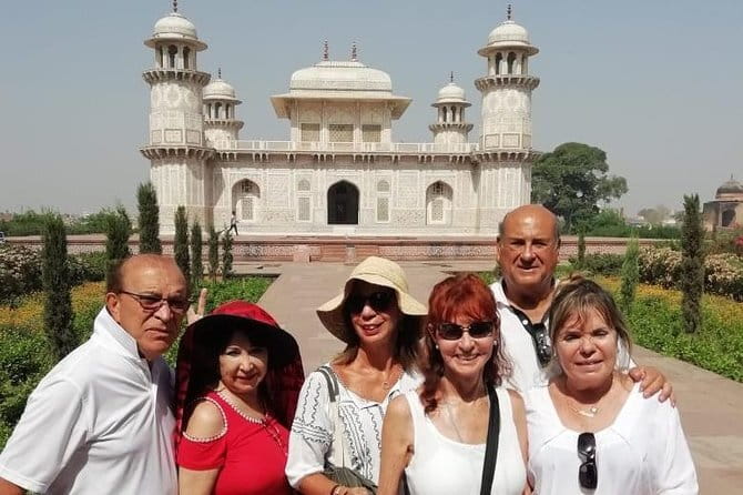 Old and New Delhi Delights Food, Culture and Heritage Tour - A quick glimpse of Red Fort from the road