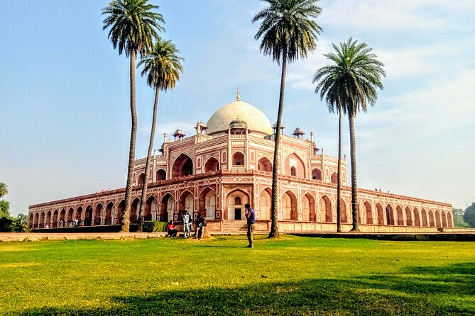 Old and New Delhi Private Guided City Tour - Jama Masjid: India’s largest mosque and why the courtyard matters