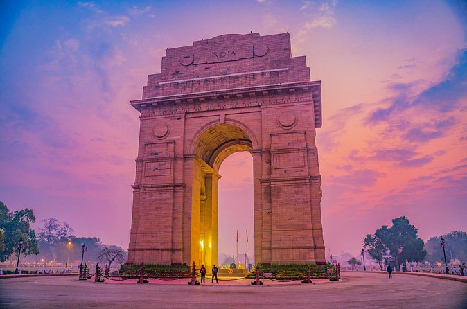 Old and New Delhi Private Guided City Tour - Humayun’s Tomb UNESCO visit: the garden tomb that set a pattern