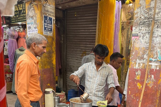 Old Delhi 15+ Food Tasting Walking Experience - Staying comfortable with hygiene, water, and street-food reality