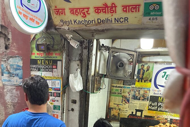 Old Delhi 15+ Food Tasting Walking Experience - Meeting point area logistics: what you should know before you go