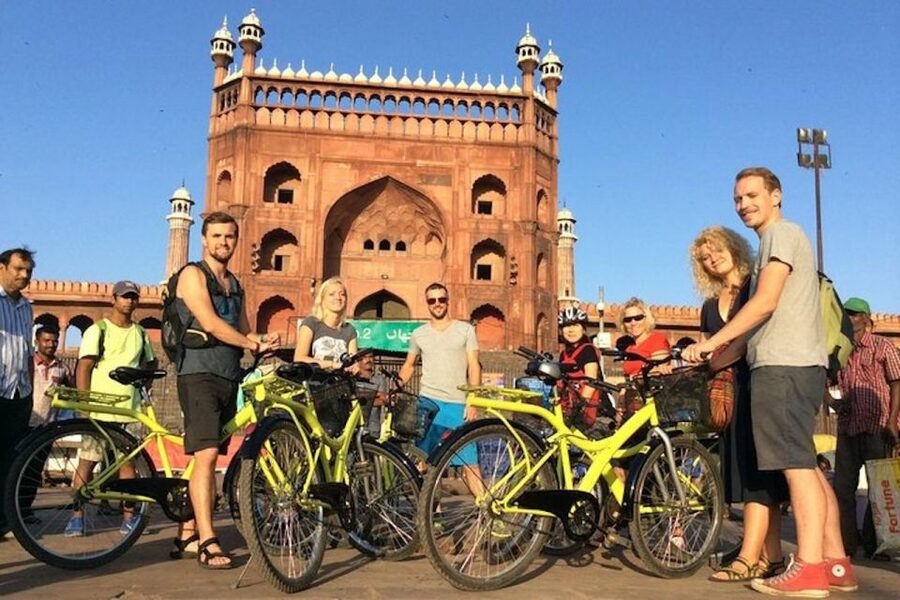 Old Delhi: 3.5-Hour Small-Group Bike Tour with Breakfast - Key highlights you should care about