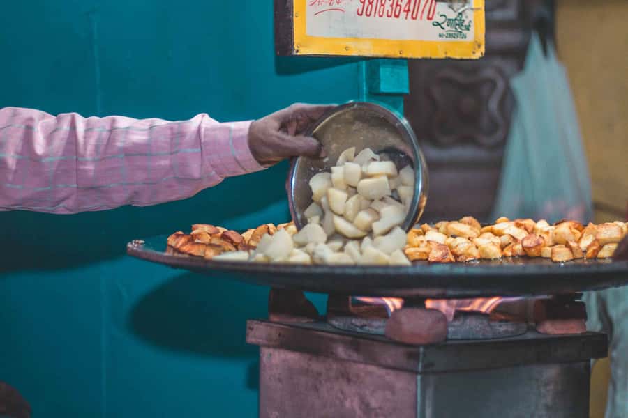 Old Delhi: 3-hour Street Food Tour - The spice market stop: Asia’s wholesale spice scale in real life