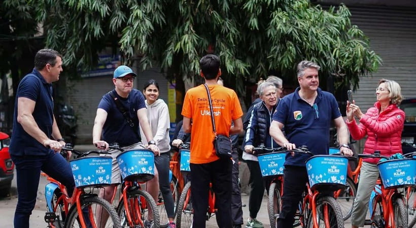 Old Delhi Bike Tour Morning 4 Hours: Delhi By Cycle - Turkman Gate to Chawri Bazar, getting oriented fast