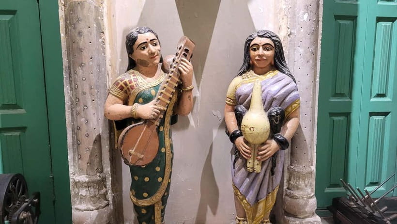 Old Delhi Haveli with live Classical dance, music & cuisine - Lunch in an Antique Haveli, Local Flavors With the Right Setting