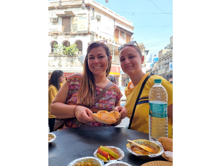 Old Delhi Like a Local: Food and Culture Walking Tour - Fatehpuri Masjid, temples, and the “why” behind the mix of faith