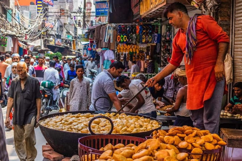 Old Delhi: Private Tour of Chandni Chowk, Tuk Tuk & Food - How the Street Food Stops Work (And How to Make the Most of Them)