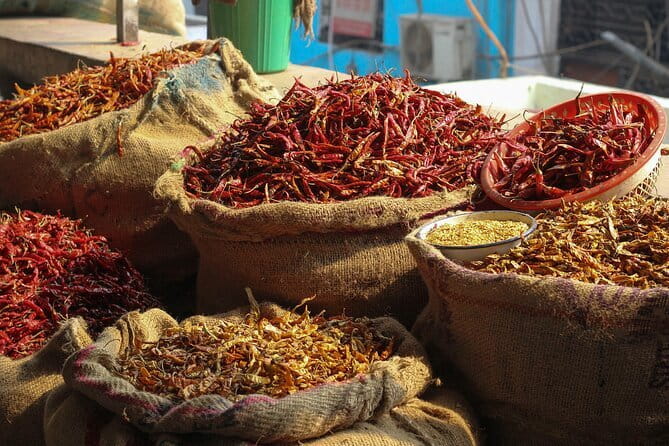 Old Delhi Street Food and Spice Market Tour - Included tastings: how to eat smarter without interrupting the walk