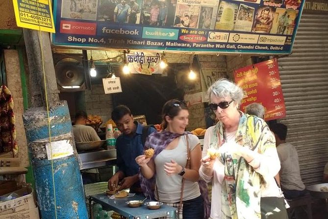 Old Delhi Street Food Tour With Spice Market On Tuk Tuk - Tuk tuk pickup and bicycle rickshaw rides: how you move through Old Delhi