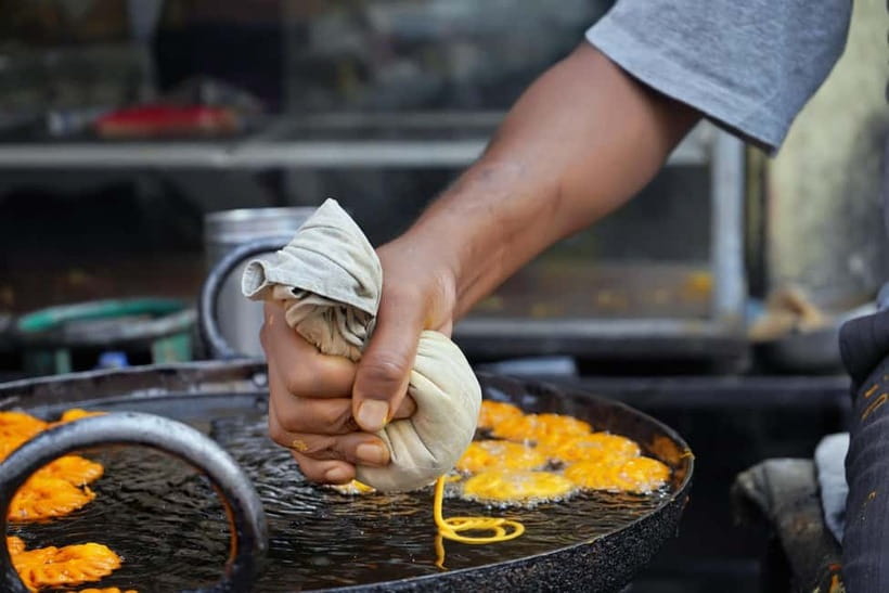 Old Delhi: Tour of Street Cuisine - Chandni Chowk: A Photo Stop and a Real Food Street