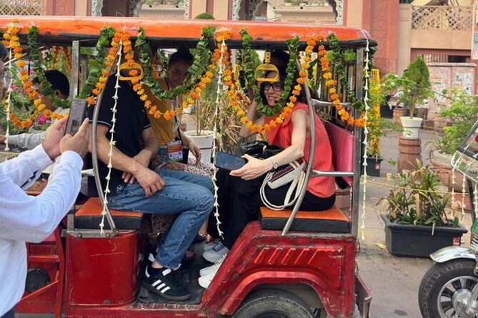 Old Delhi Walking Tour: Food, Culture & Spice Bazaars - Why this Old Delhi walking tour is different from the usual route