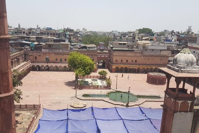 Old Delhi Walking Tour - Starting at Jama Masjid Gate No. 3, and Using the Violet Line