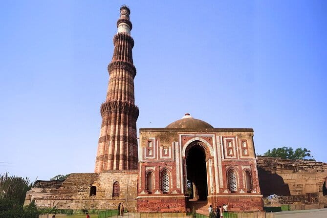 Old & New Delhi City Private Tour - Half Day or Full Day Options - Qutub Minar first: what to look for and why it starts the day