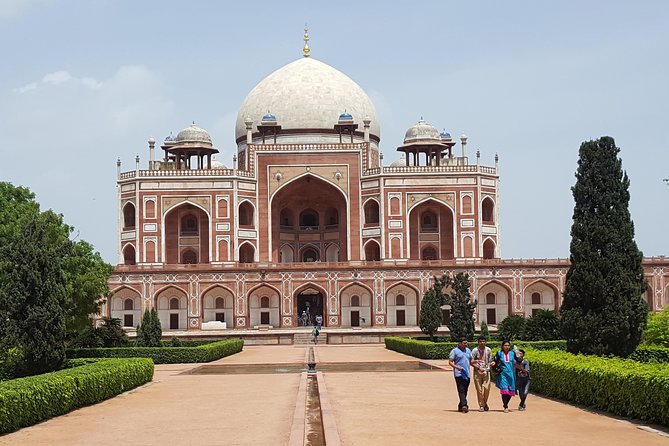 Old & New Delhi City Tour-Half Or Full Day with Options Available - Jama Masjid: a huge mosque and a quick win for understanding Mughal Delhi
