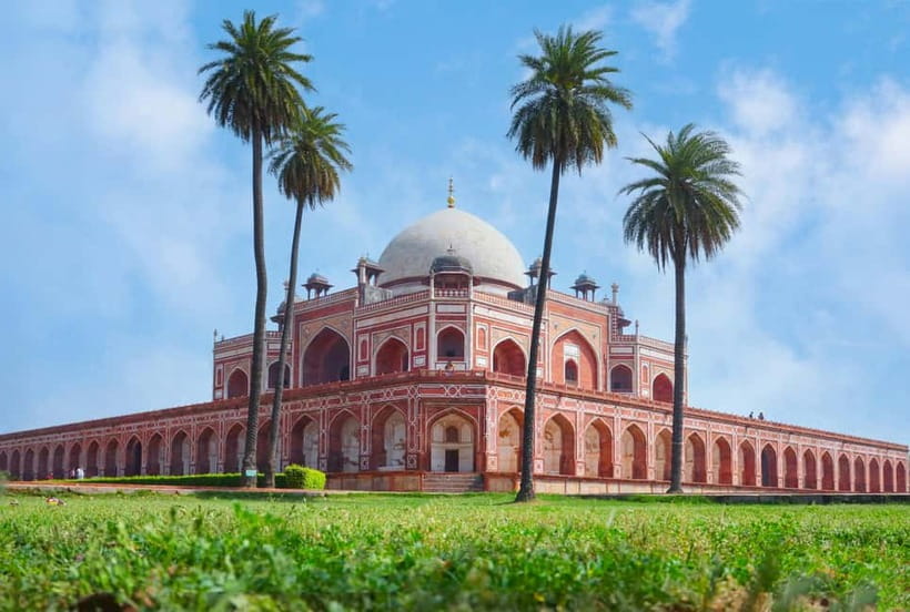 Old & New Delhi Full or Halfday Guided Tour with Street Food - New Delhi photo stops: India Gate, Parliament, and Rashtrapati Bhavan