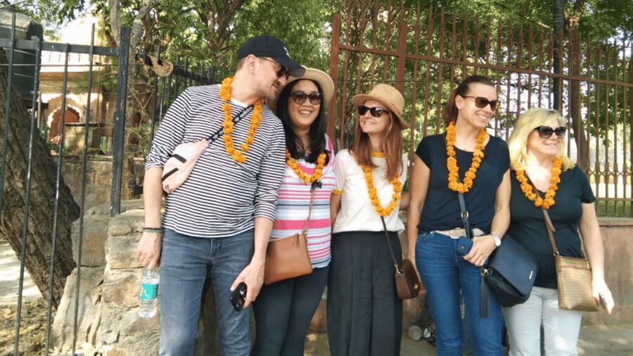 Old & New Delhi Guided City Tour: Half or Full Day Available - Red Fort Pass-By: A Brief Hit of Mughal Power