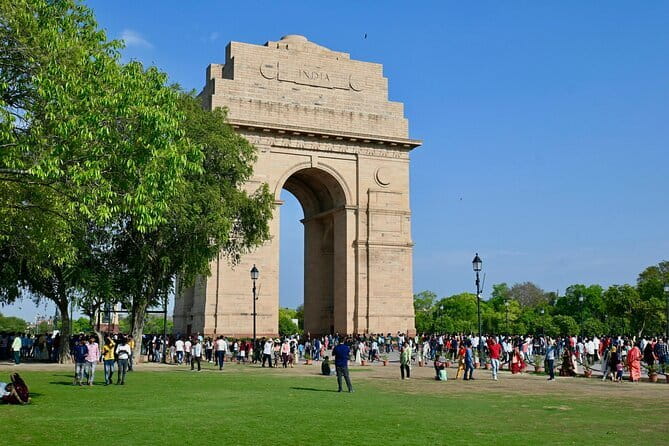 Old & New Delhi Tour : Monuments , Rickshaw Ride & Local Heritage - Key highlights to know before you go