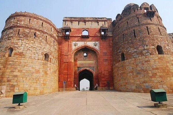 One Day New Delhi Custom Guided Sightseeing Trip by Cab - Red Fort: One Hour That Works as a High-Impact Stop