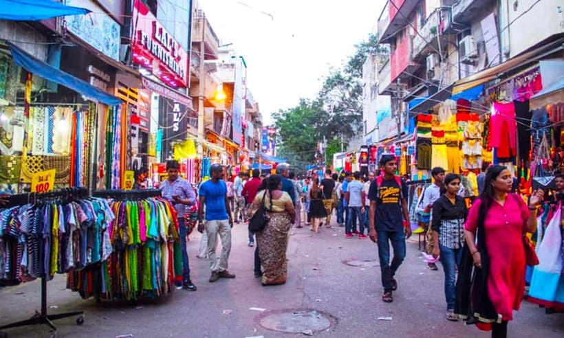 One Stop Place for all your favourite Activities in Delhi - Henna (women only): a hands-on souvenir that lasts