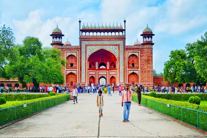 Overnight Taj Mahal Tour By car - Delhi to Agra by private car: comfort and control