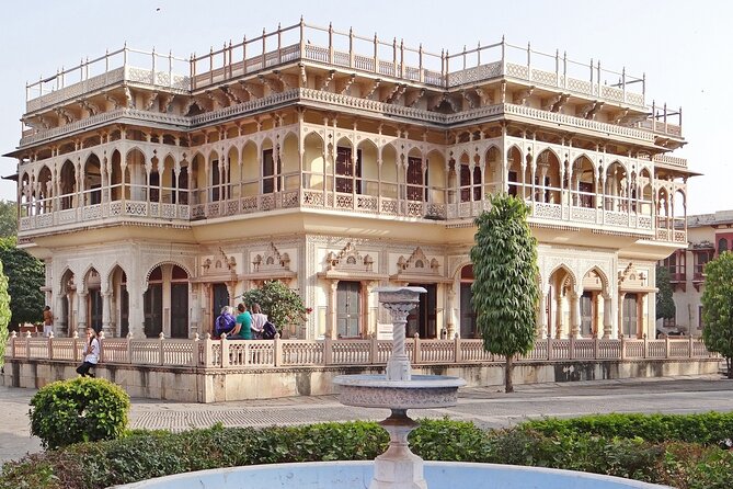 Private 3-Day Golden Triangle Tour: Delhi, Agra & Jaipur by Car - Day 1 in Delhi: Qutub Minar, Lotus Temple, and Old Delhi’s spice pulse