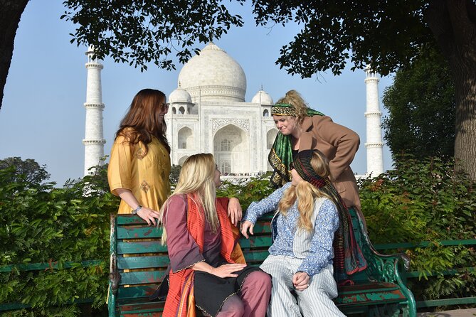 Private 4-Day Golden Triangle Tour with Ranthambore Tiger Safari - Day 1 in Delhi: Jama Masjid, Chandni Chowk, and a Rickshaw Through Old Delhi