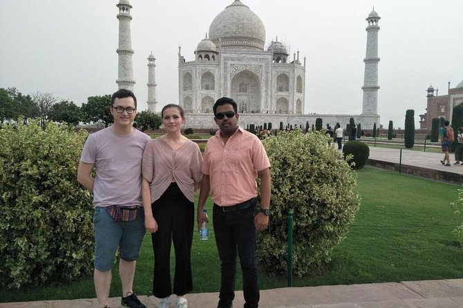 Private Agra Tour: Taj Mahal, Baby Taj & Lunch from Delhi by Car - Agra Fort: a shorter stop with real payoff