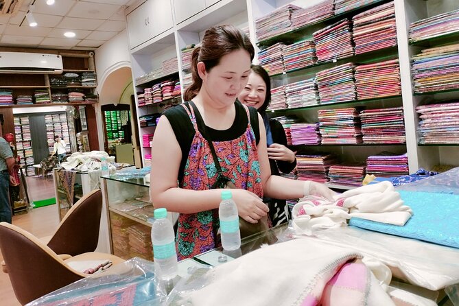 Private Customized Delhi Shopping Tour with Female Consultant - Tailoring during the tour: how timing usually works in practice