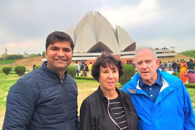 Private Customized Tour Of Old/New Delhi Spiritual Sites - Jama Masjid: architecture and a serious spiritual atmosphere