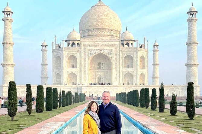 Private day tour of Taj Mahal and Agra fort by super-fast train - ALL INCLUSIVE - The private guide part: what it changes for your day